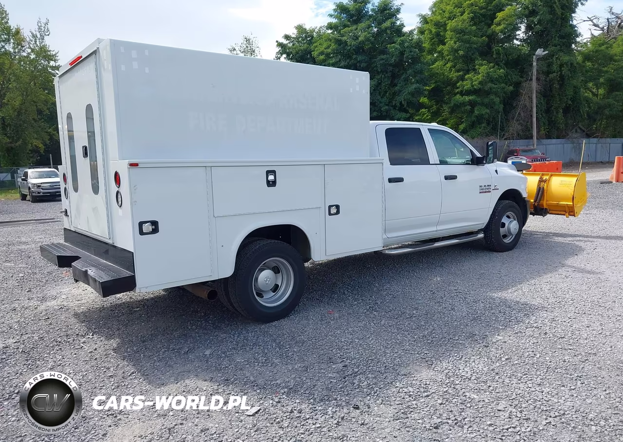 2015 Ram 3500 Chassis Tradesman-Slt-Laramie VIN:3C7WRTCL9FG707161 - 4