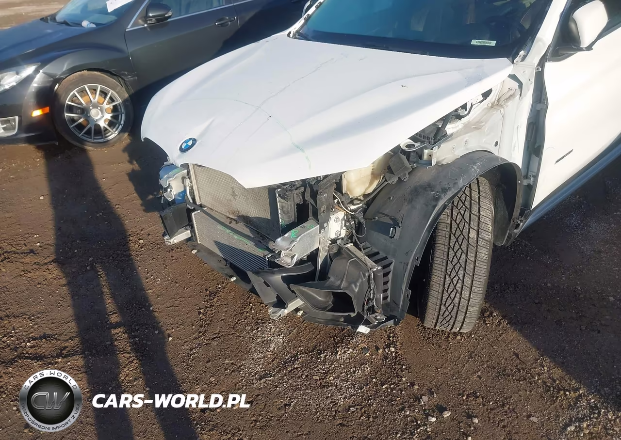 2018 BMW X1 xDrive28I VIN:WBXHT3C30J5K26953 - 6
