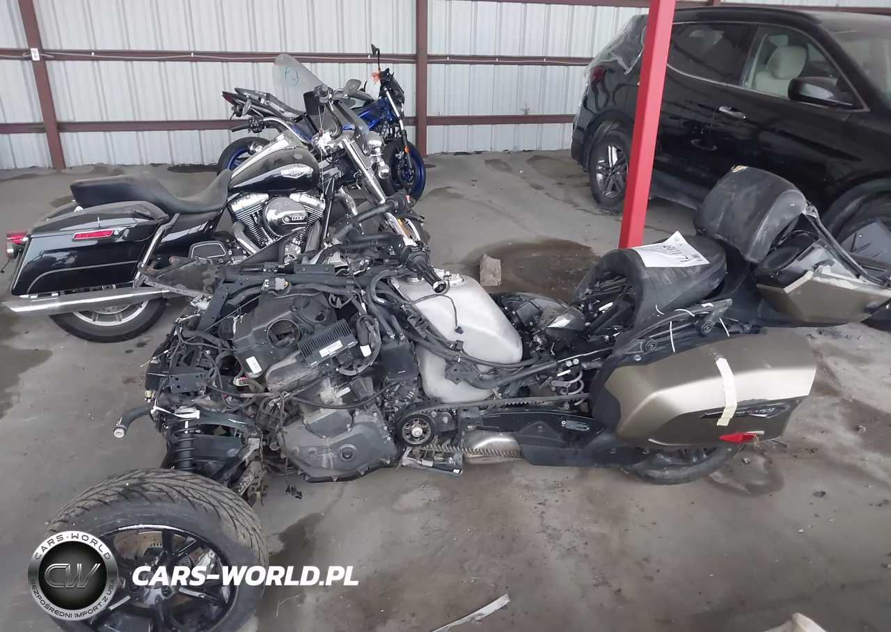 2020 Can-Am Spyder Roadster F3-T-F3 Limited VIN:2BXREDD22LV000756 - 12