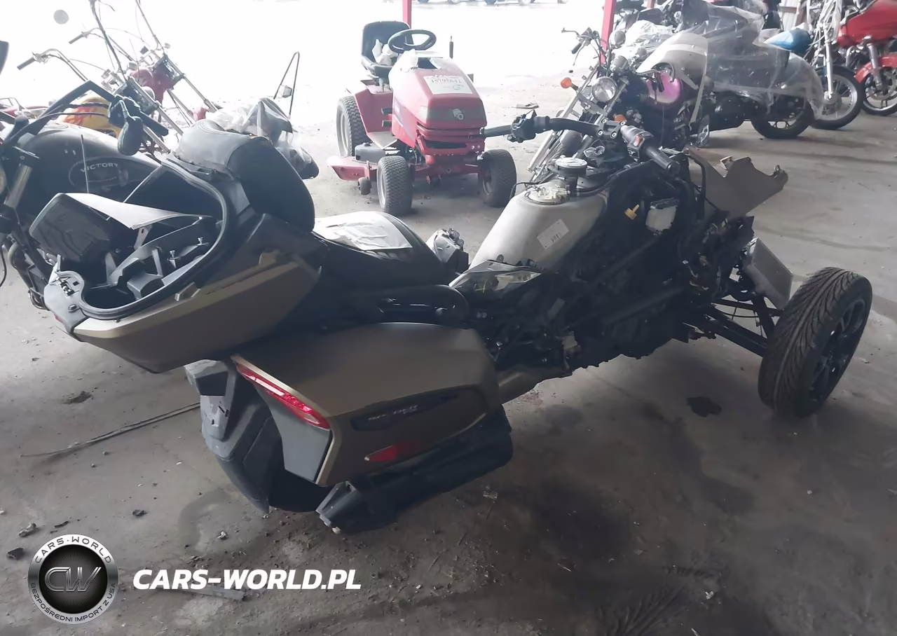 2020 Can-Am Spyder Roadster F3-T-F3 Limited VIN:2BXREDD22LV000756 - 4