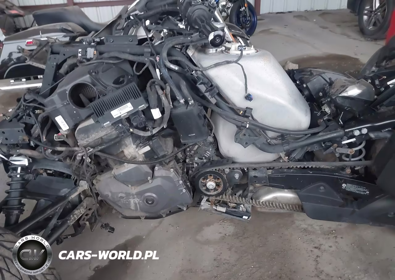 2020 Can-Am Spyder Roadster F3-T-F3 Limited VIN:2BXREDD22LV000756 - 9