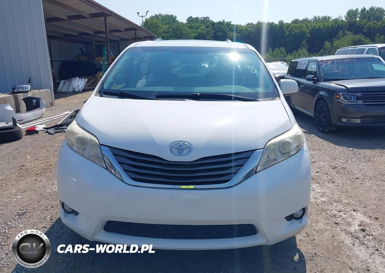 2013 Toyota Sienna Xle V6 8 Passenger VIN:5TDYK3DC9DS389050 - 13