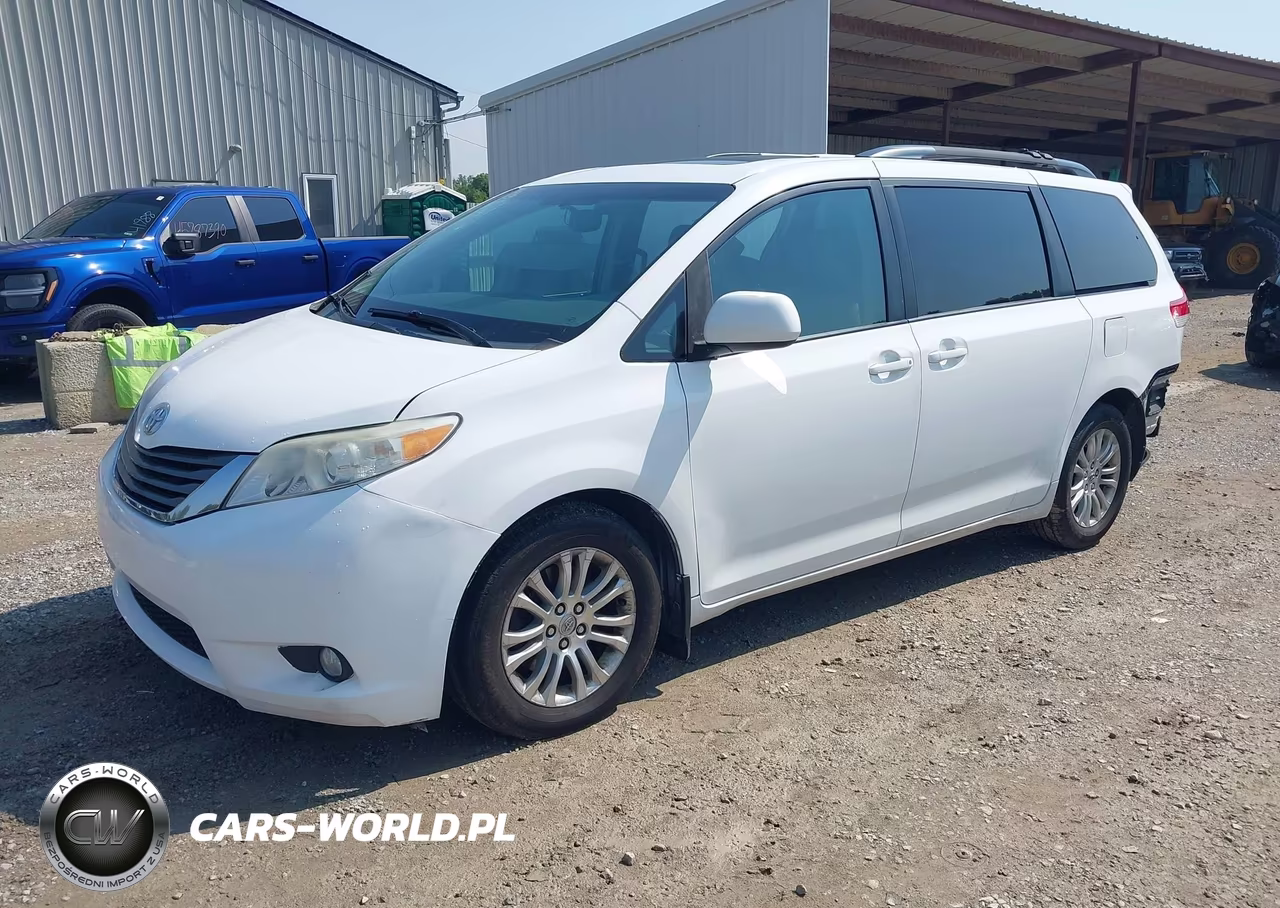 2013 Toyota Sienna Xle V6 8 Passenger VIN:5TDYK3DC9DS389050 - 2