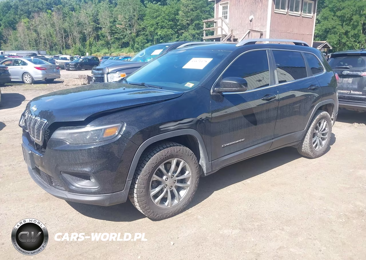 2019 Jeep Cherokee Latitude Plus 4X4 VIN:1C4PJMLX0KD414693 - 2
