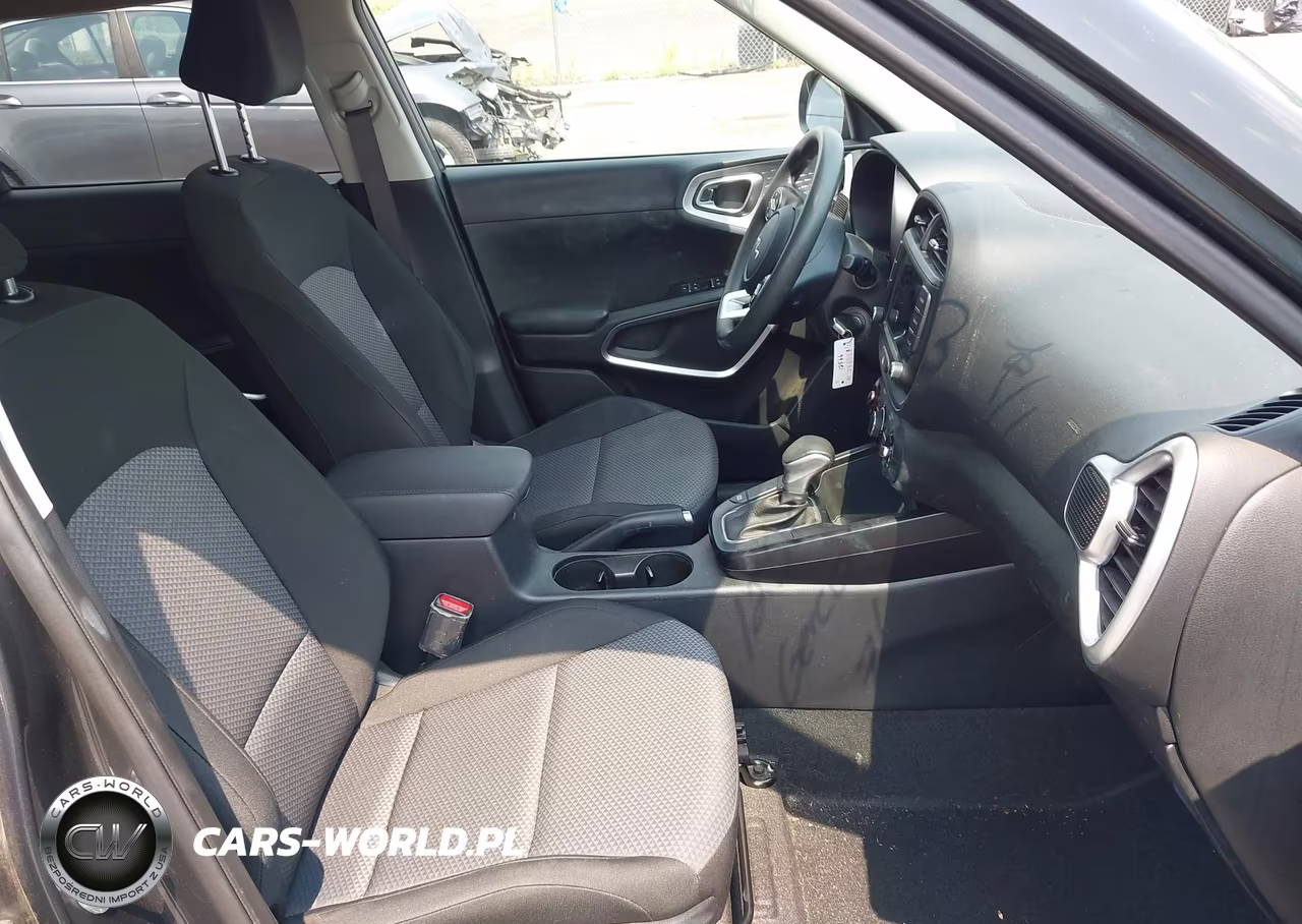 2025 Kia Soul Lx VIN:KNDJ23AU2S7256846 - 5