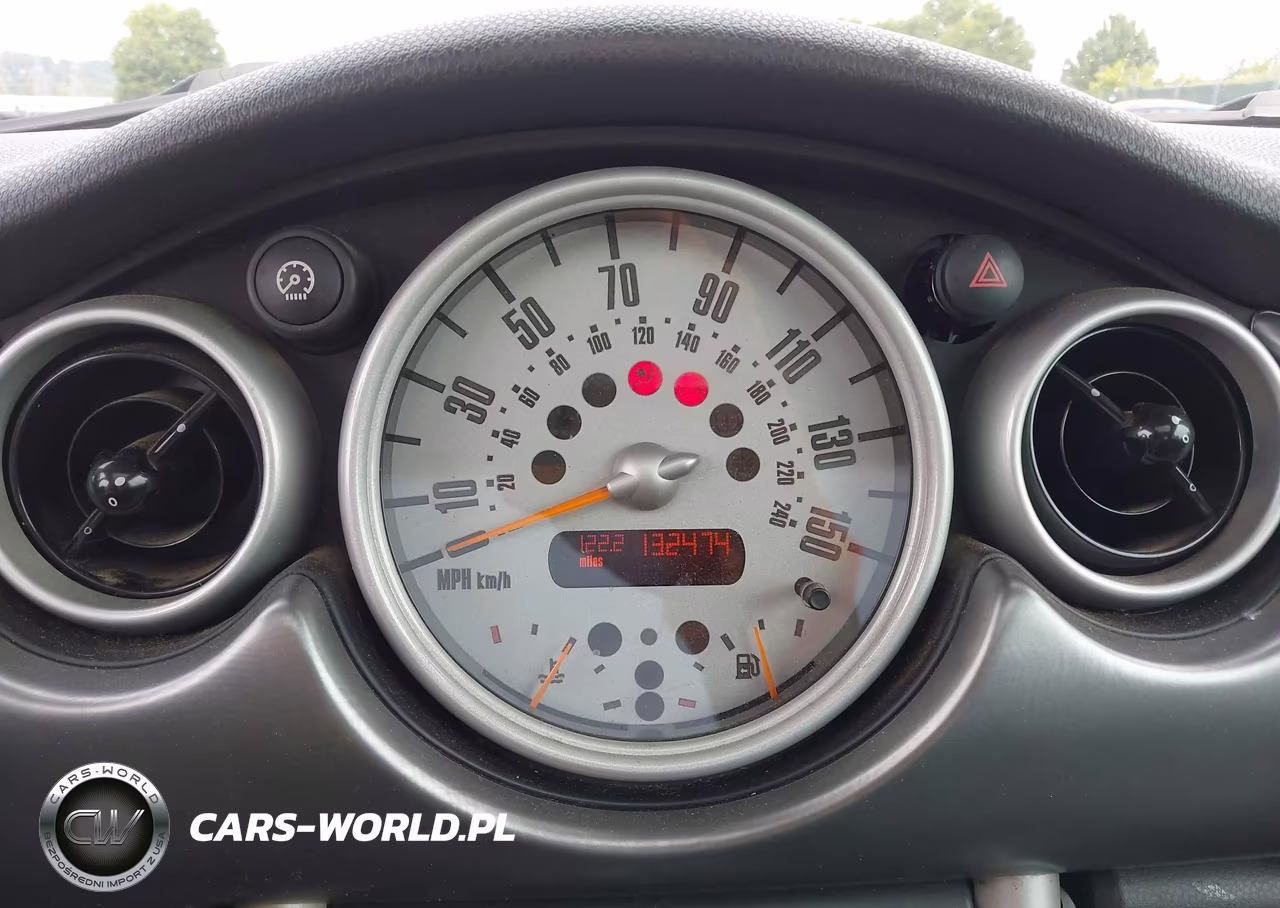 2002 Mini Cooper S VIN:WMWRE33432TD53973 - 7