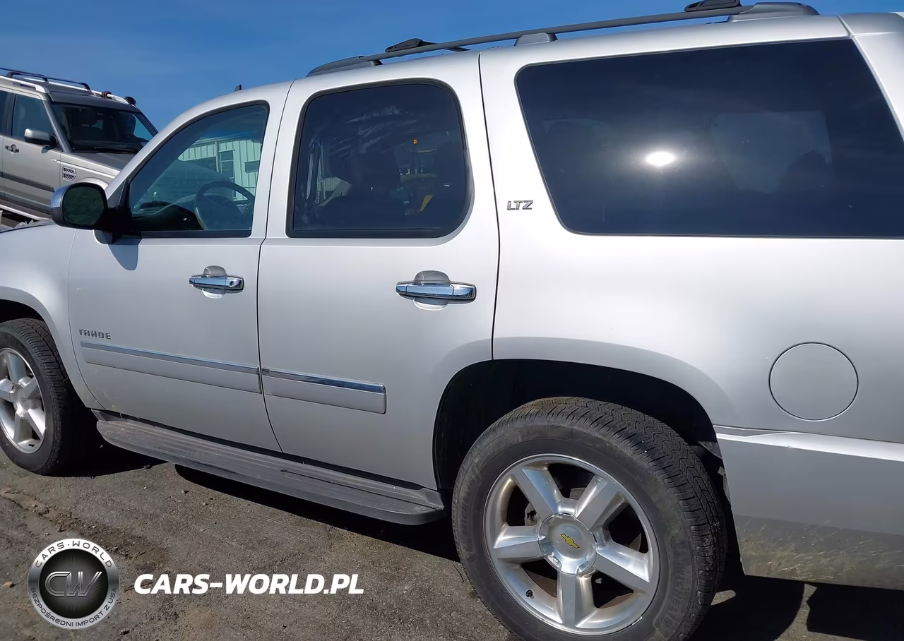 2010 Chevrolet Tahoe Ltz VIN:1GNUKCE08AR187921 - 14