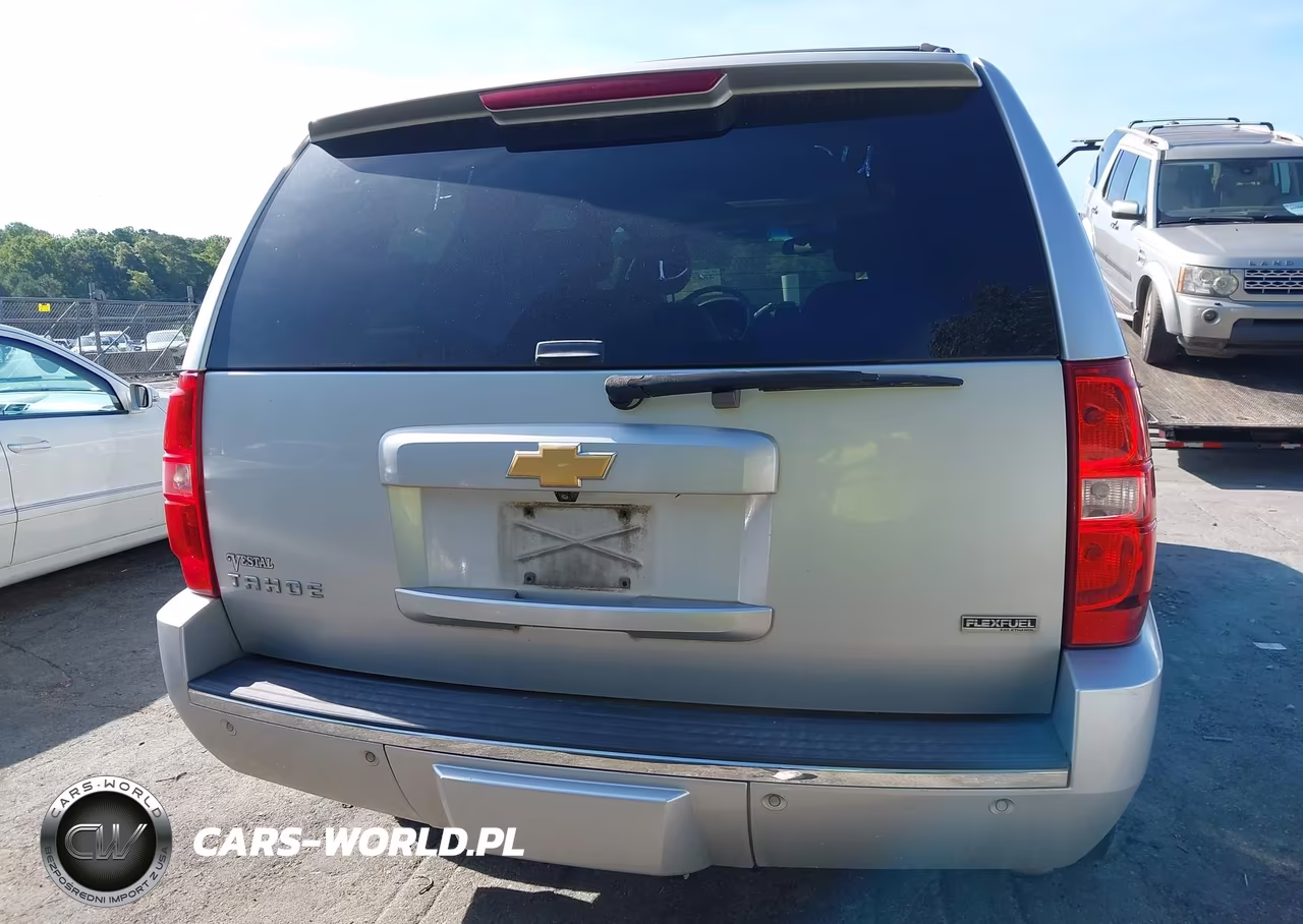 2010 Chevrolet Tahoe Ltz VIN:1GNUKCE08AR187921 - 16