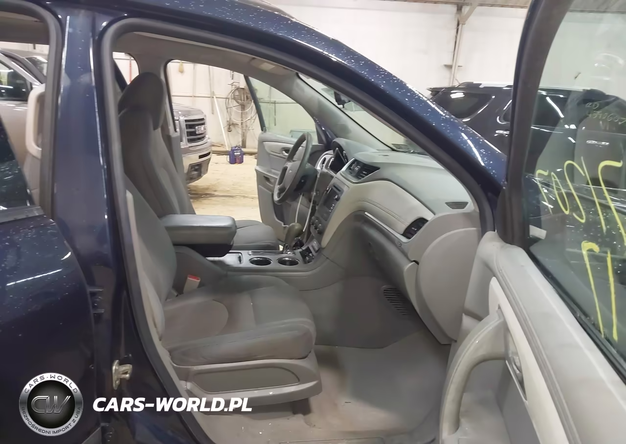 2017 Chevrolet Traverse Ls VIN:1GNKVFKDXHJ253806 - 5