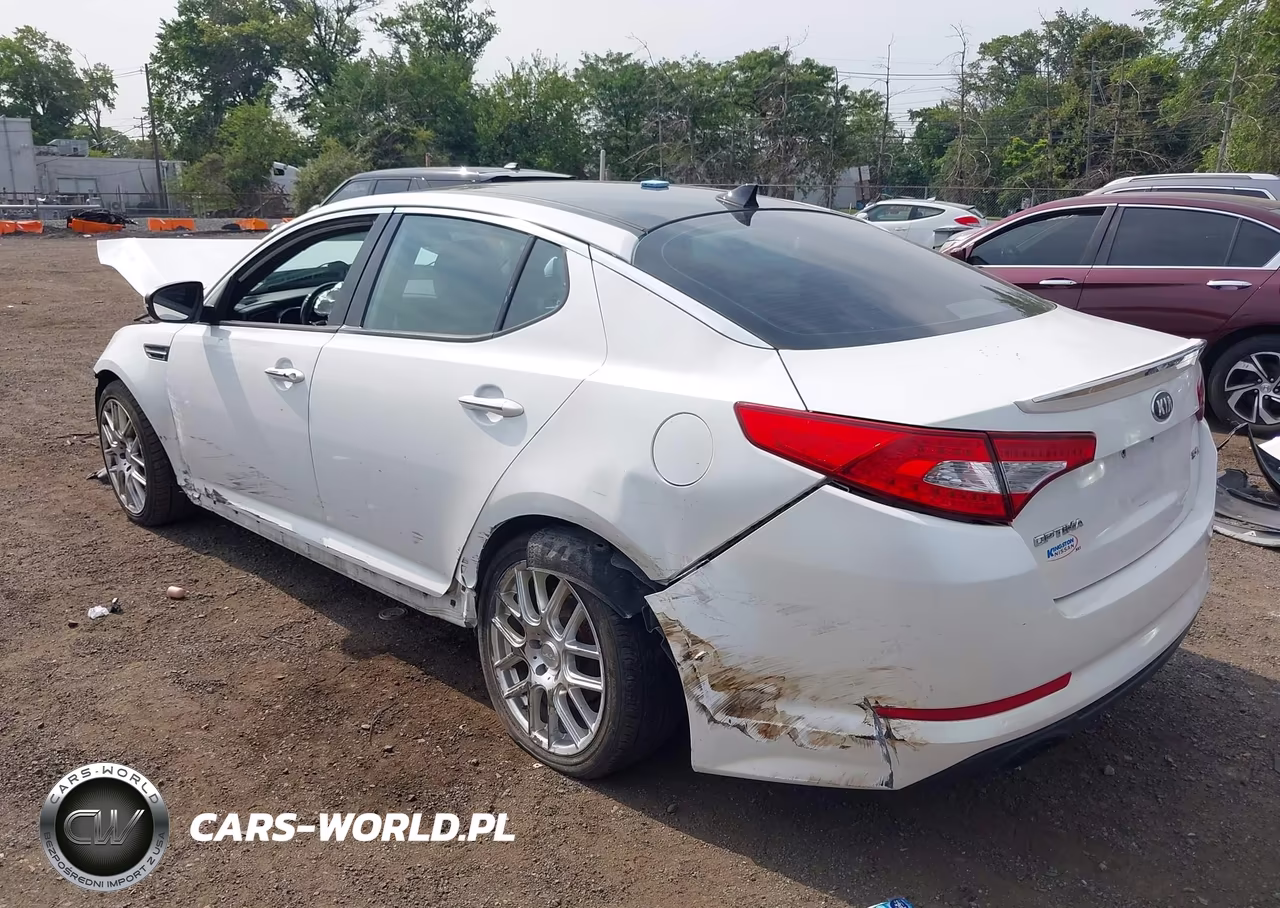 2013 Kia Optima Sx VIN:5XXGR4A67DG093618 - 3