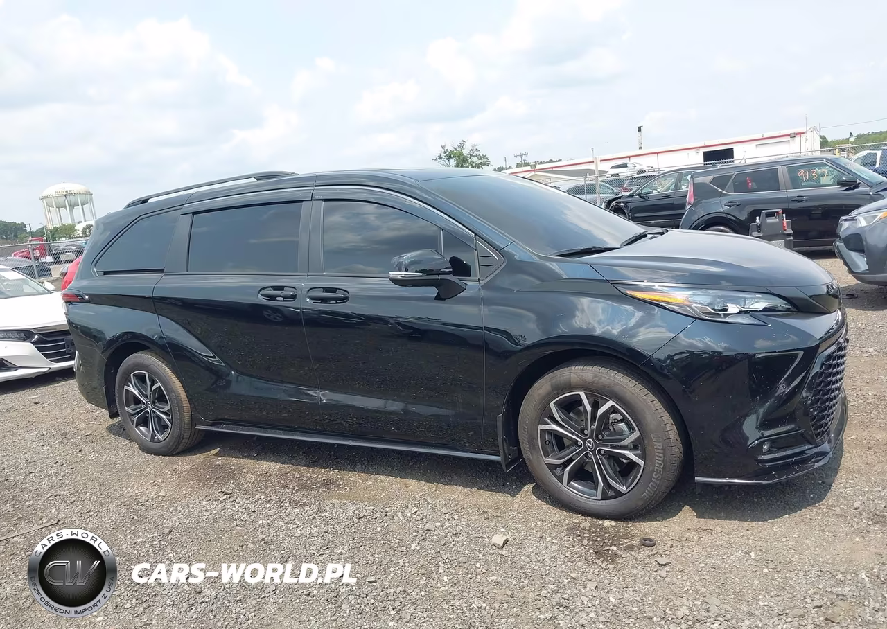 2026 Toyota Sienna Platinum VIN:5TDESKFC6TS255816 - 13