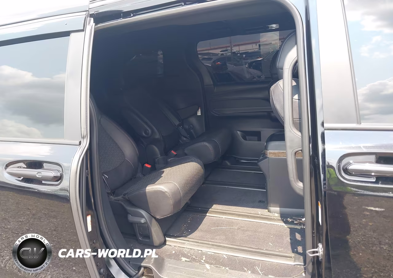 2026 Toyota Sienna Platinum VIN:5TDESKFC6TS255816 - 8