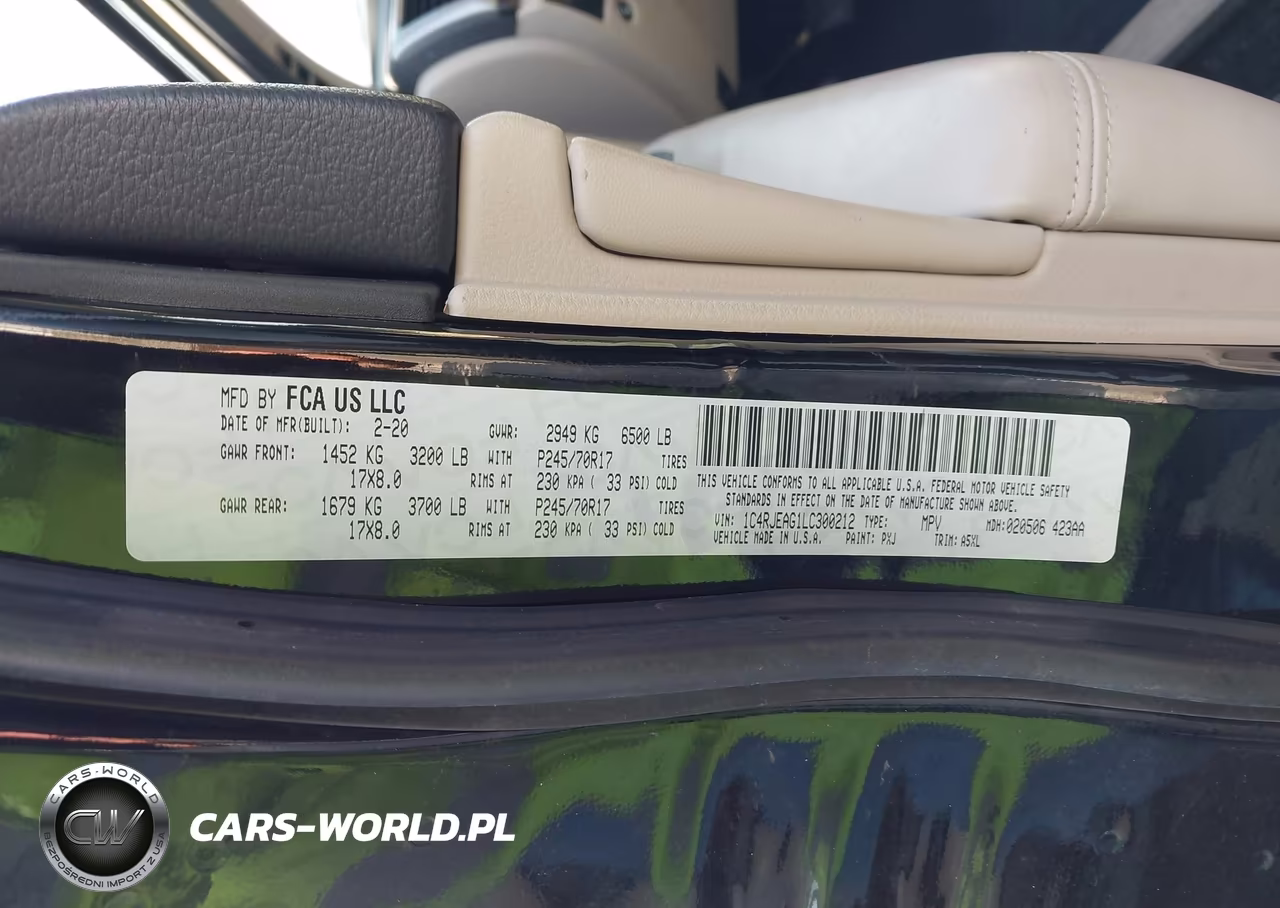 2020 Jeep Grand Cherokee Laredo E 4X2 VIN:1C4RJEAG1LC300212 - 9