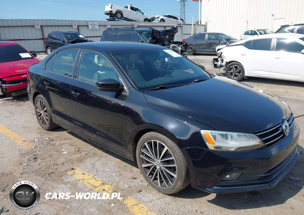 2015 Volkswagen Jetta 1.8T Sport – zdjęcie 1 z 16