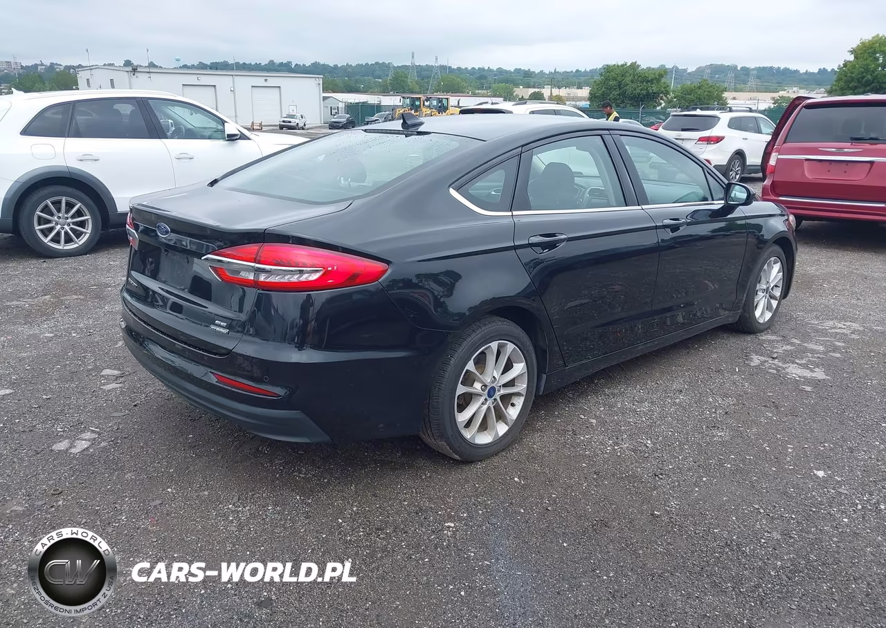 2020 Ford Fusion Hybrid Se VIN:3FA6P0LU2LR102530 - 4