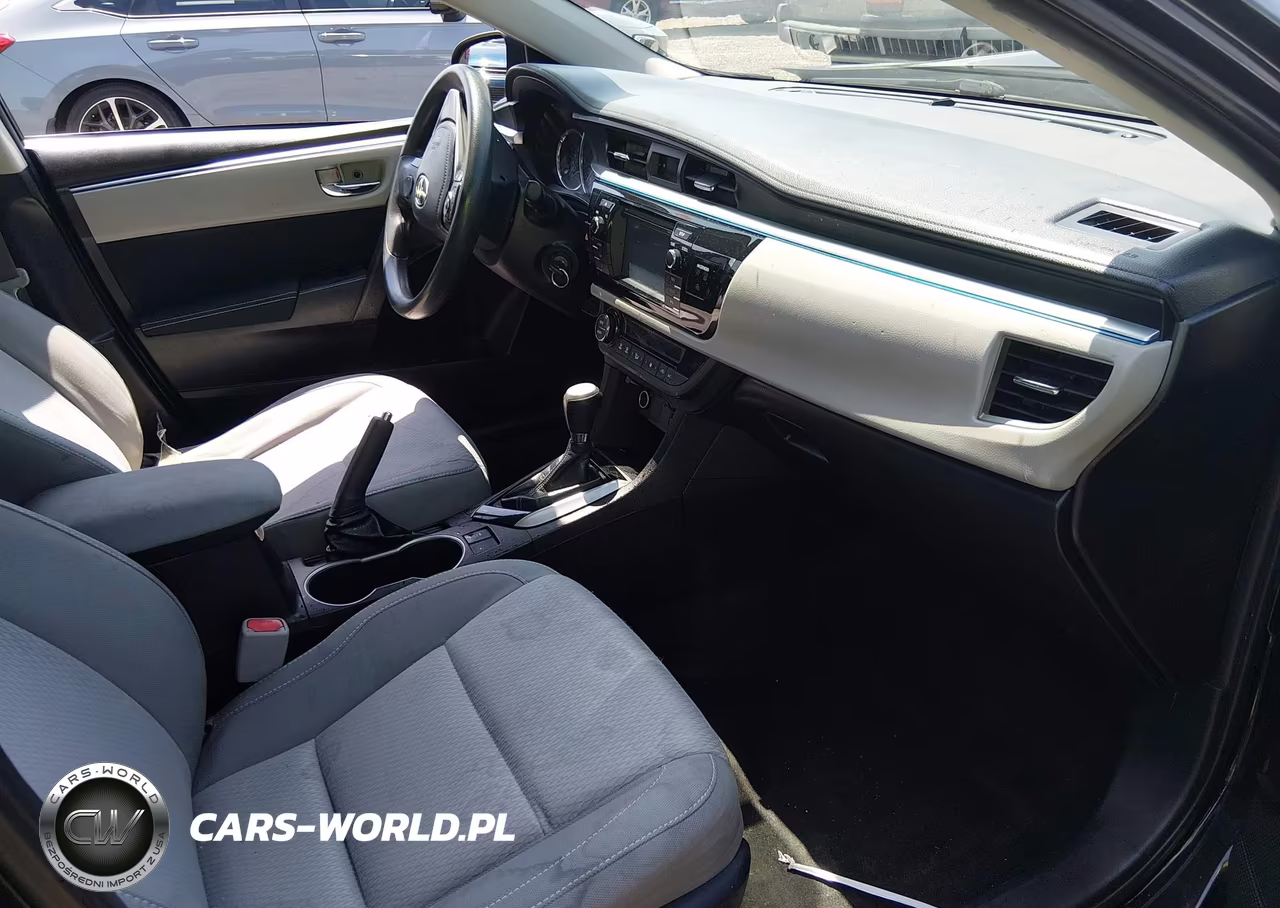 2015 Toyota Corolla Le VIN:5YFBURHE5FP222310 - 5