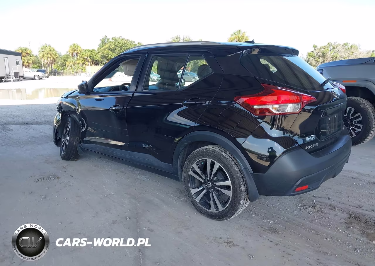 2018 Nissan Kicks Sv VIN:3N1CP5CU6JL509120 - 3
