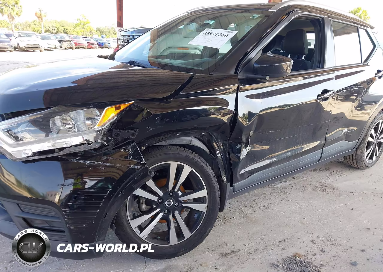 2018 Nissan Kicks Sv VIN:3N1CP5CU6JL509120 - 6