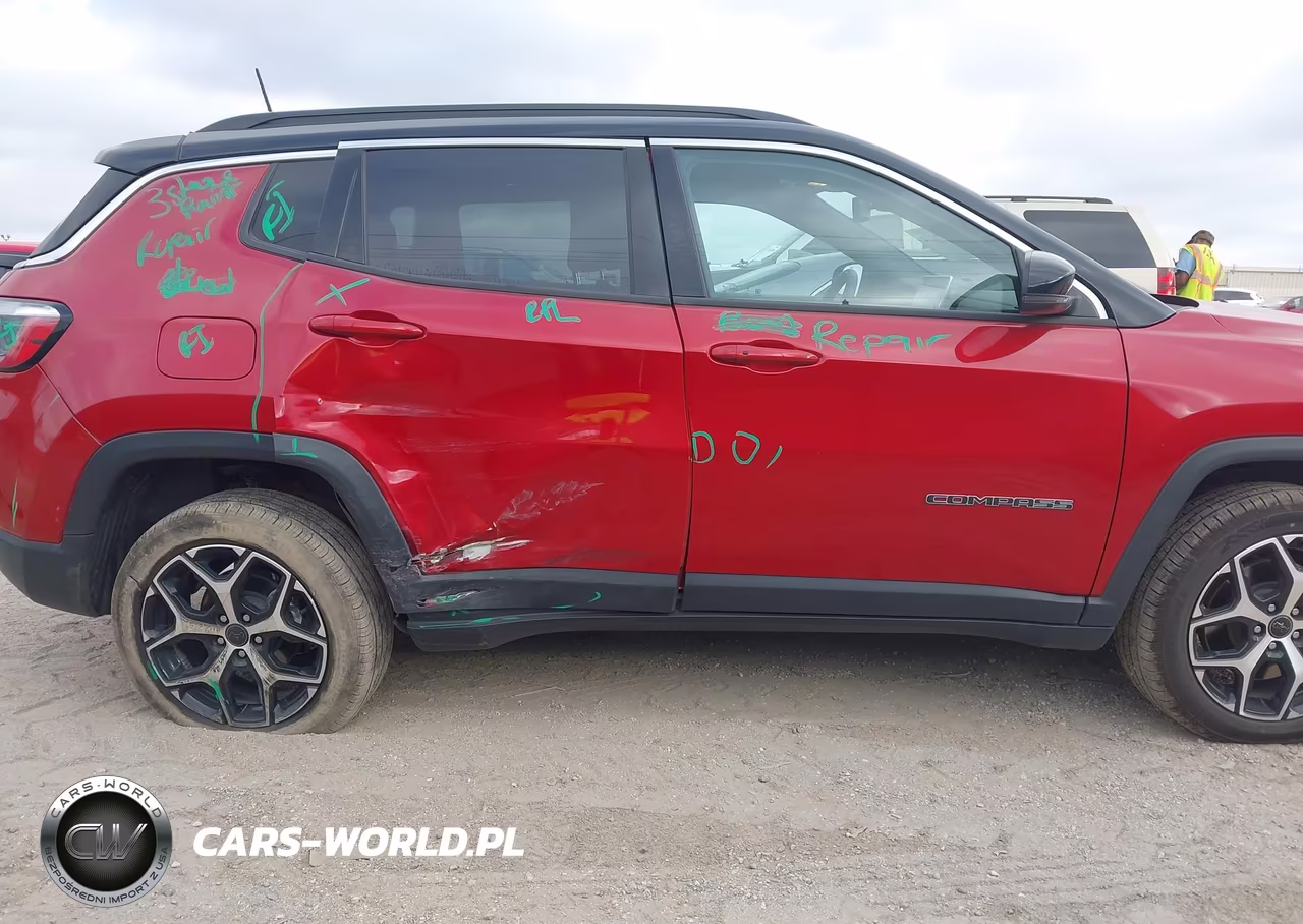 2025 Jeep Compass Limited 4X4 VIN:3C4NJDCN0ST605904 - 13