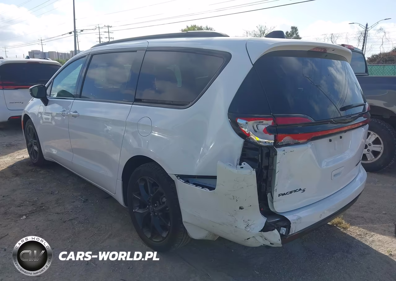 2025 Chrysler Pacifica Limited VIN:2C4RC1GG7SR561795 - 3