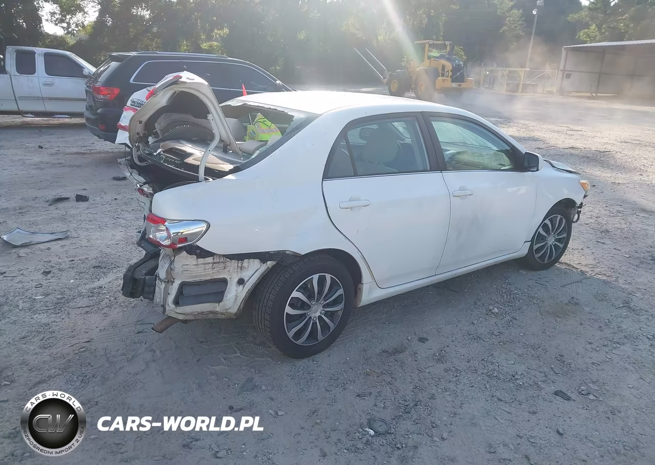 2013 Toyota Corolla Le VIN:5YFBU4EE7DP195650 - 4