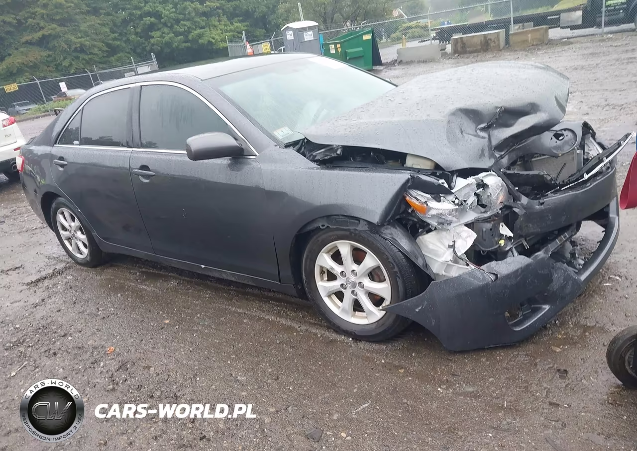 2011 Toyota Camry Le V6