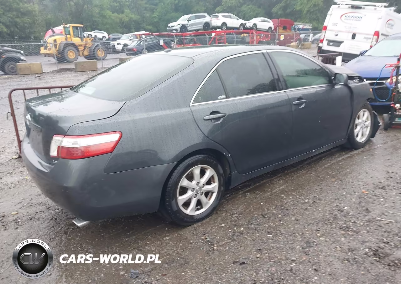 2011 Toyota Camry Le V6 VIN:4T1BK3EK5BU130040 - 4