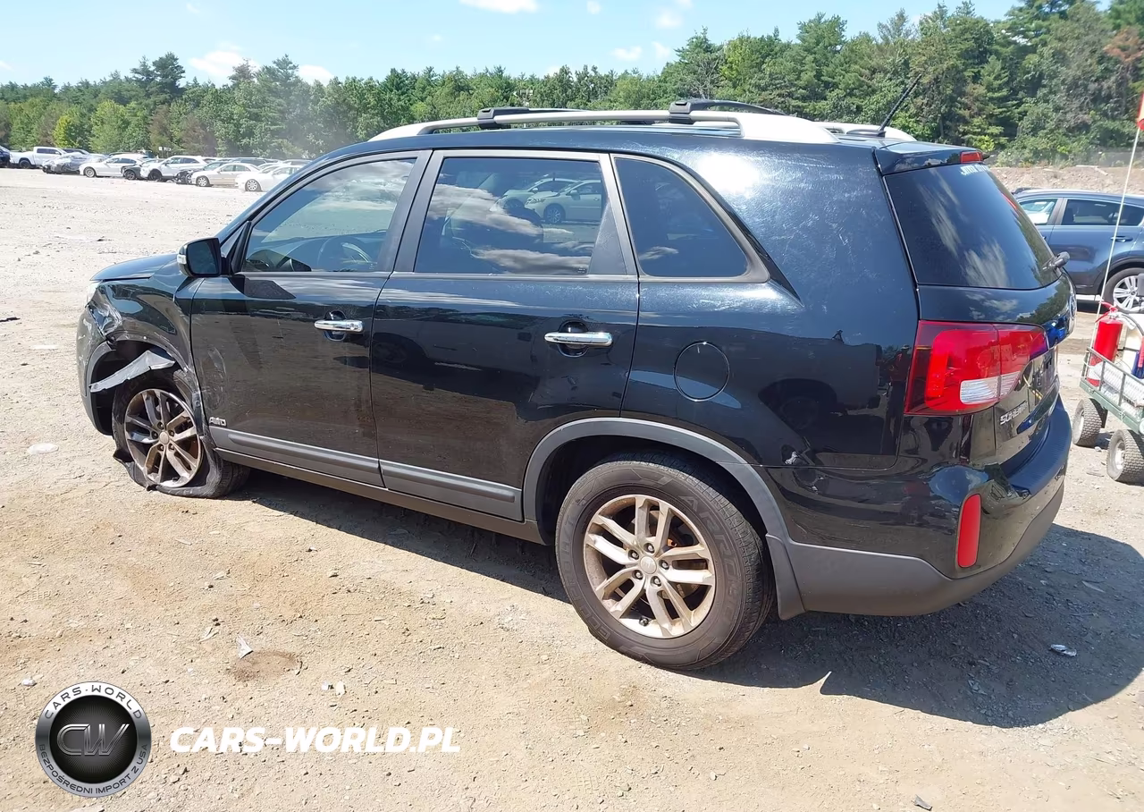 2015 Kia Sorento Lx VIN:5XYKTDA63FG569616 - 3