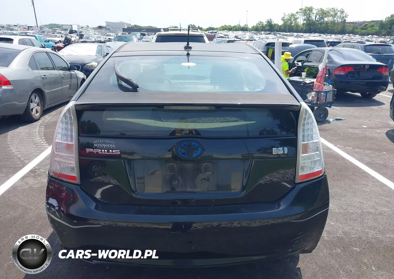 2011 Toyota Prius Three VIN:JTDKN3DU9B0262174 - 16