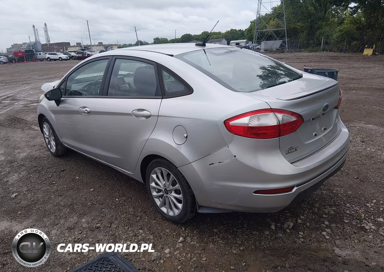 2014 Ford Fiesta Se VIN:3FADP4BJXEM153781 - 3