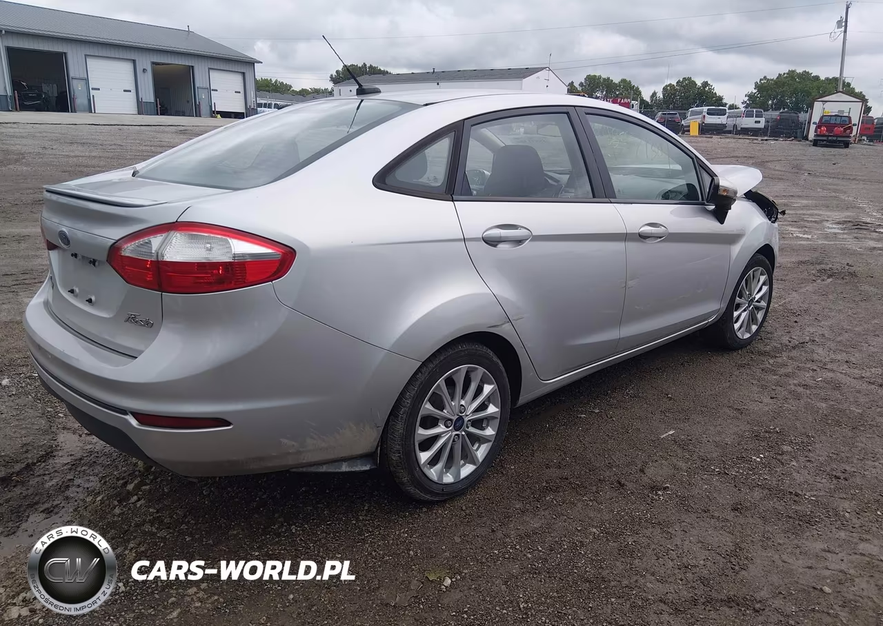2014 Ford Fiesta Se VIN:3FADP4BJXEM153781 - 4