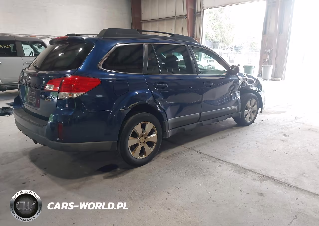 2010 Subaru Outback 2.5I Premium VIN:4S4BRBFC1A3311752 - 4