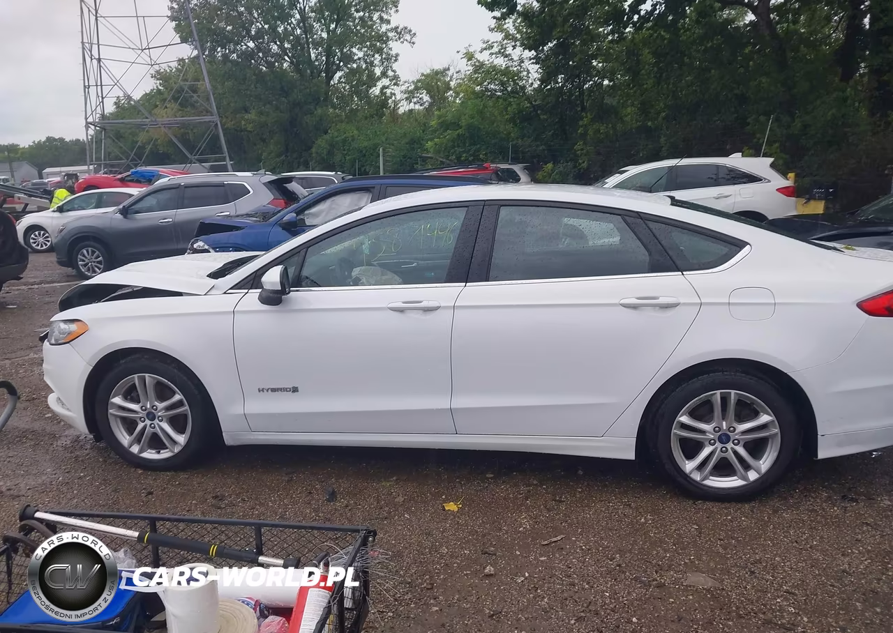 2018 Ford Fusion Hybrid Se VIN:3FA6P0LU3JR147490 - 14