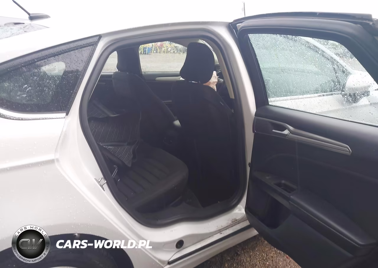 2018 Ford Fusion Hybrid Se VIN:3FA6P0LU3JR147490 - 8