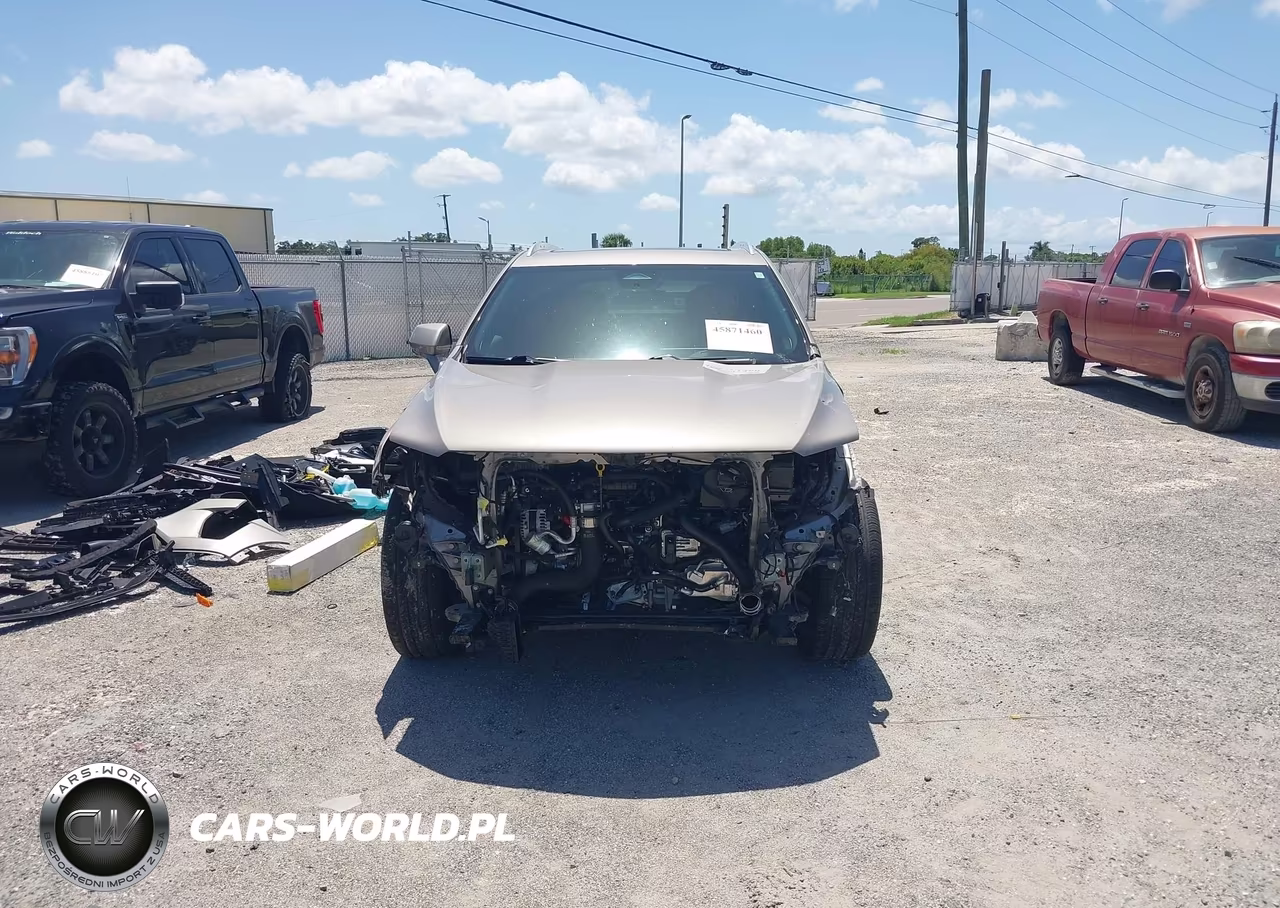 2025 Cadillac Xt4 Fwd Premium Luxury VIN:1GYFZCR40SF126876 - 13