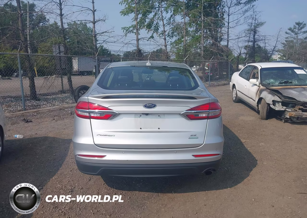 2019 Ford Fusion Se VIN:3FA6P0HD7KR102207 - 16