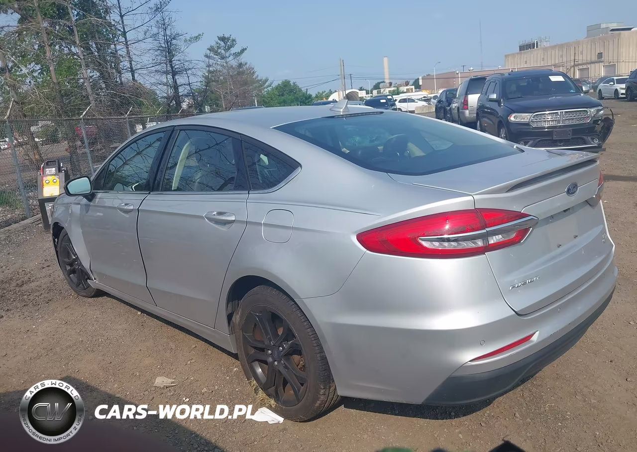 2019 Ford Fusion Se VIN:3FA6P0HD7KR102207 - 3