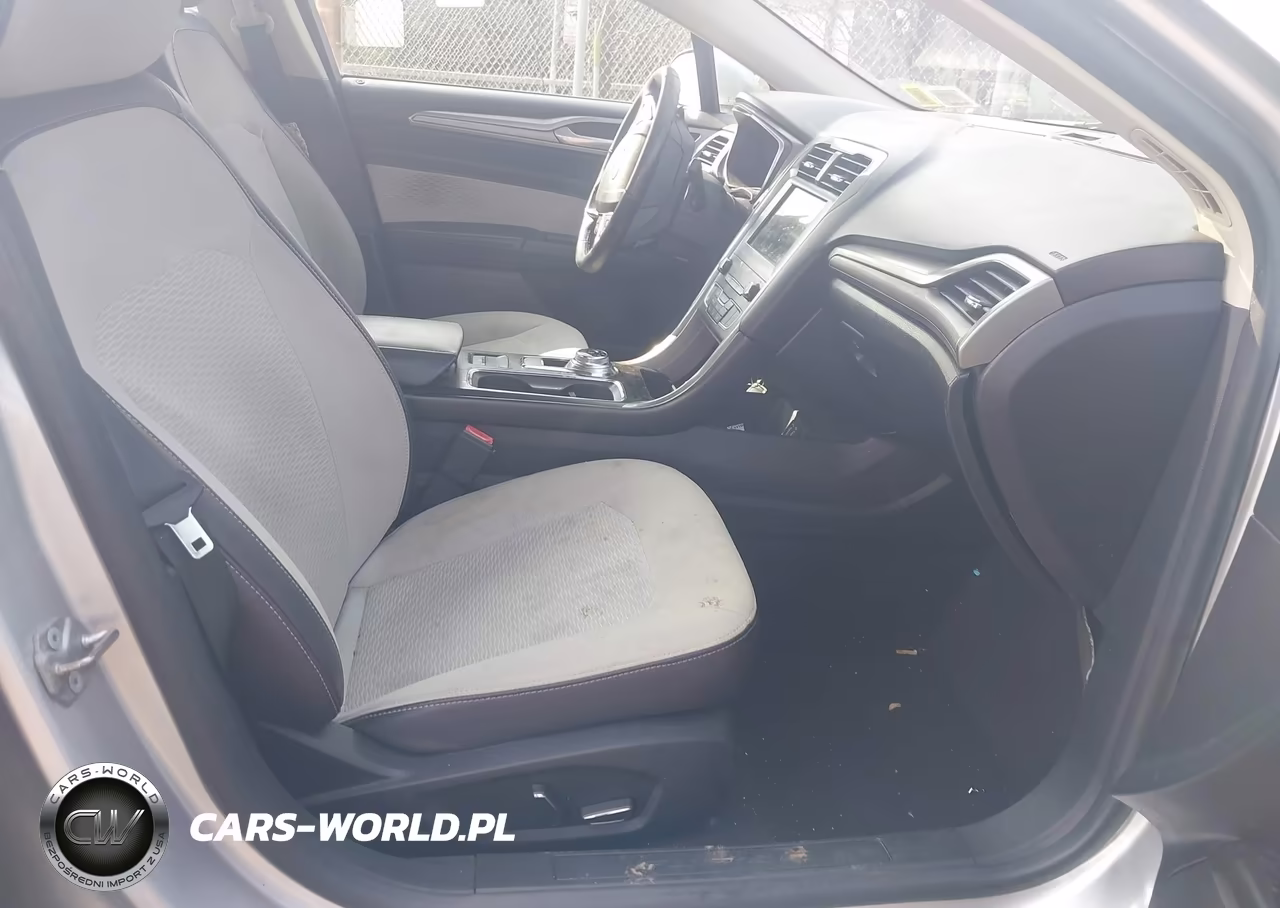 2019 Ford Fusion Se VIN:3FA6P0HD7KR102207 - 5