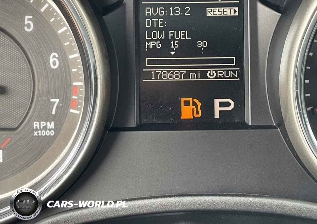 2011 Jeep Grand Cherokee Laredo VIN:1J4RR4GG2BC693933 - 7