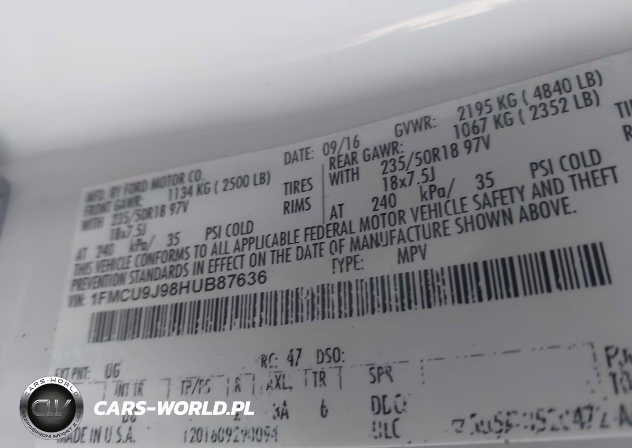 2017 Ford Escape Titanium VIN:1FMCU9J98HUB87636 - 9
