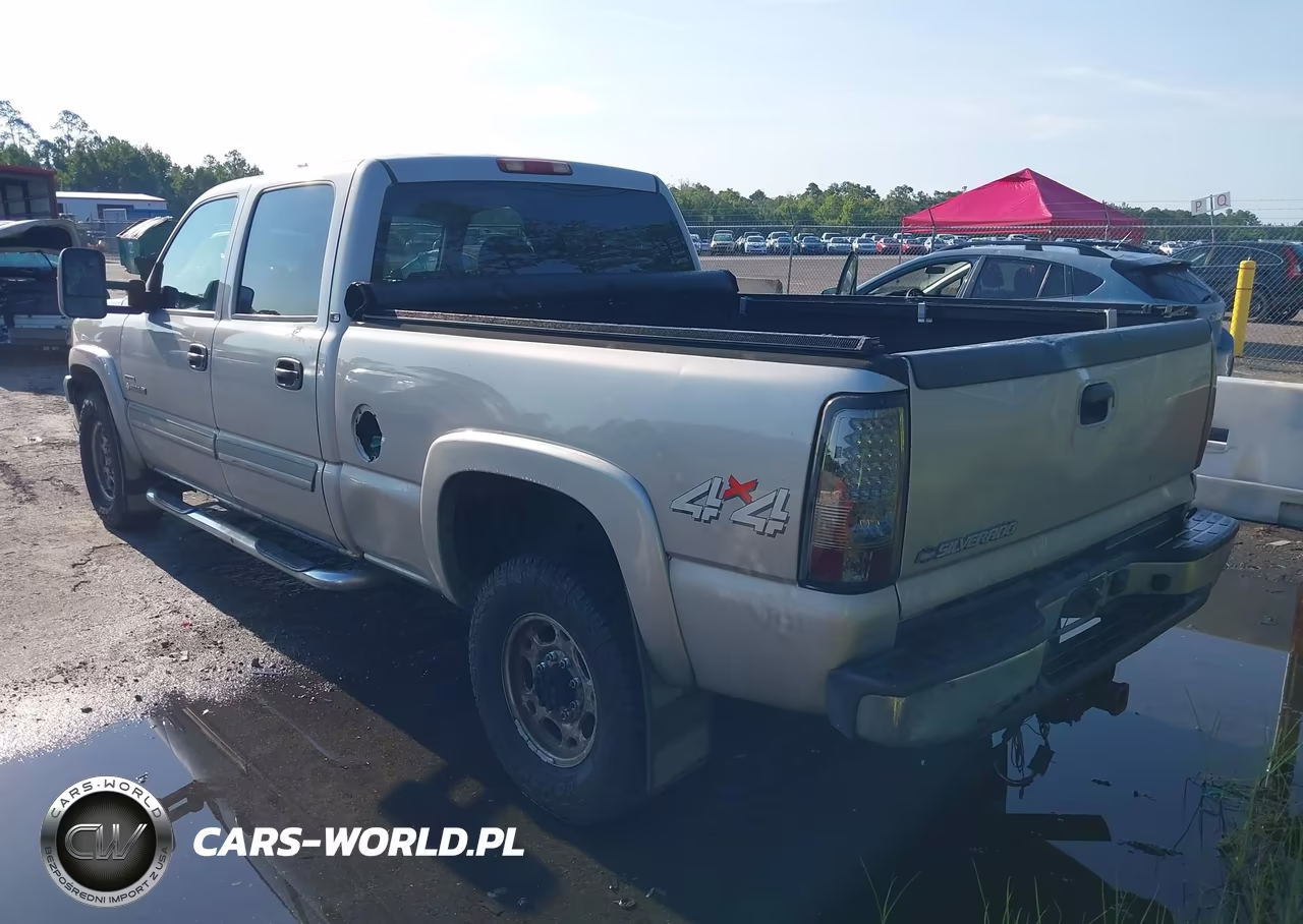2005 Chevrolet Silverado 2500Hd Ls-Lt-Work Truck VIN:1GCHK23275F928513 - 3