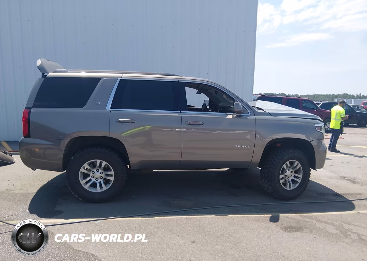 2018 Chevrolet Tahoe Lt VIN:1GNSCBKC5JR342437 - 13