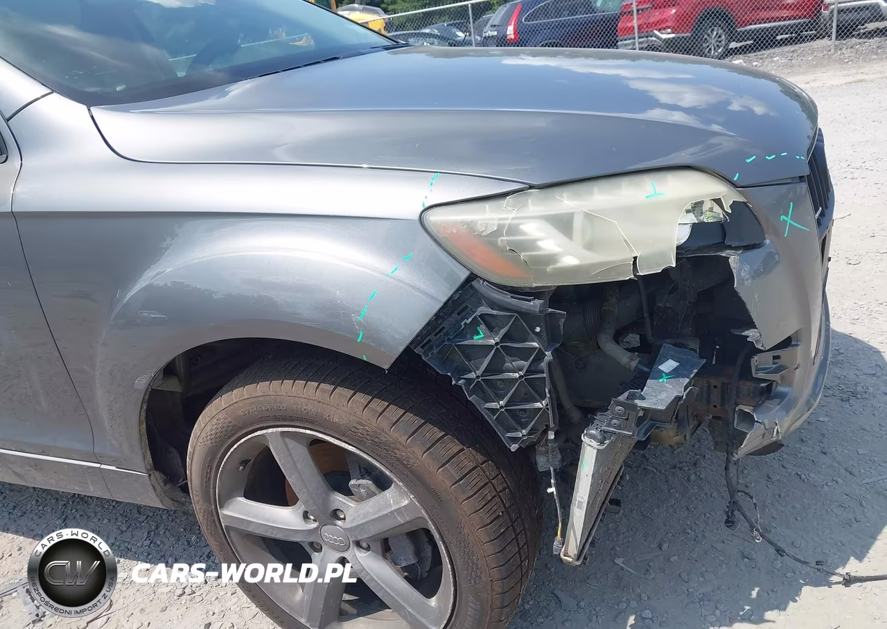 2015 Audi Q7 3.0T Premium VIN:WA1LGAFE8FD021918 - 17