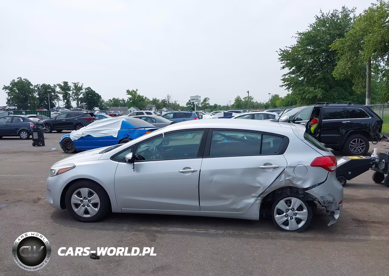 2018 Kia Forte Lx VIN:KNAFK5A82J5773415 - 14