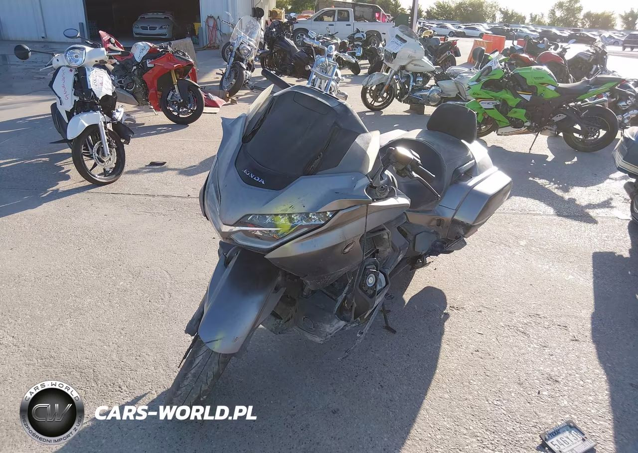 2018 Honda Gl1800 B VIN:JH2SC7912JK000230 - 2