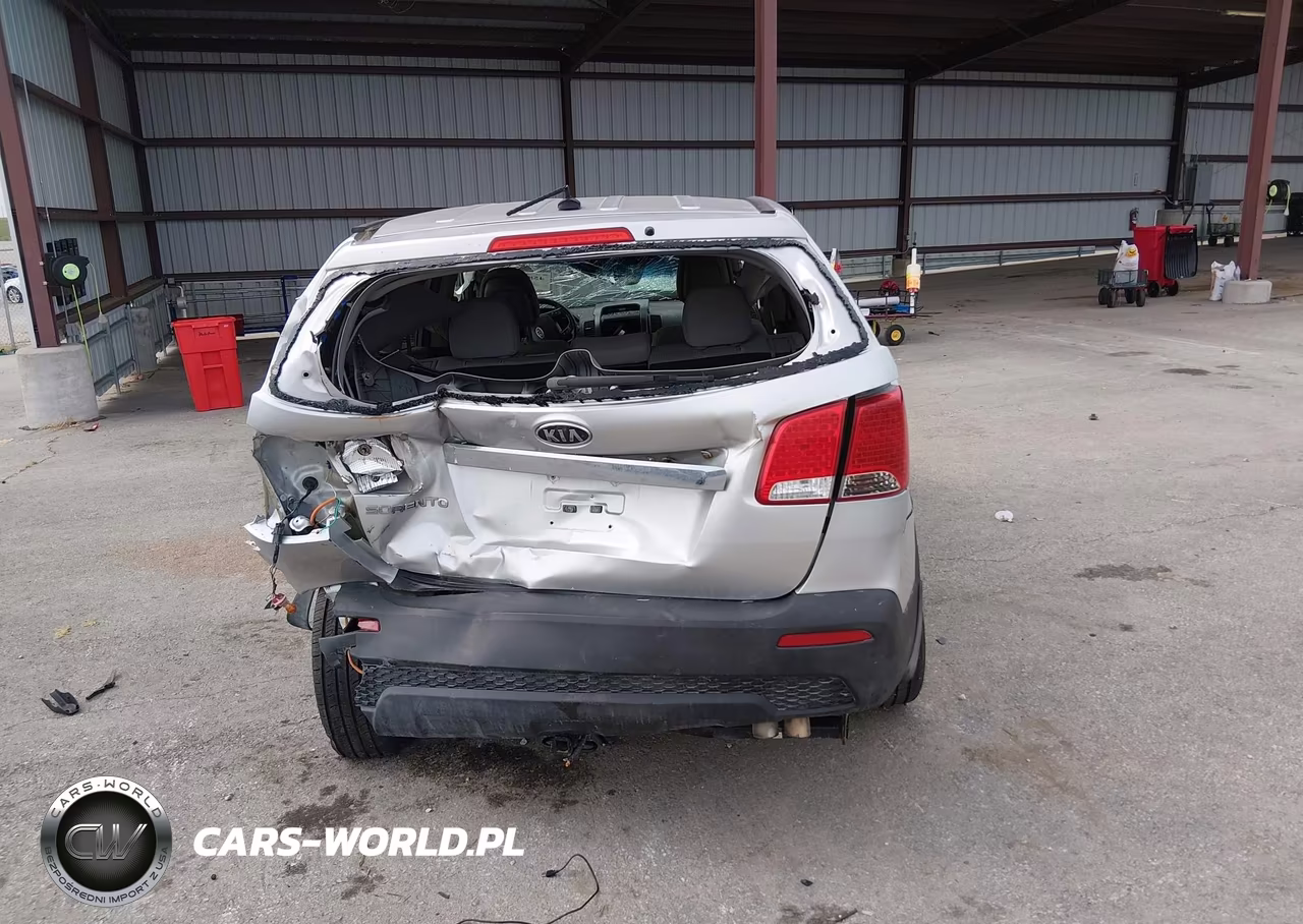 2013 Kia Sorento Lx VIN:5XYKTCA60DG341273 - 17