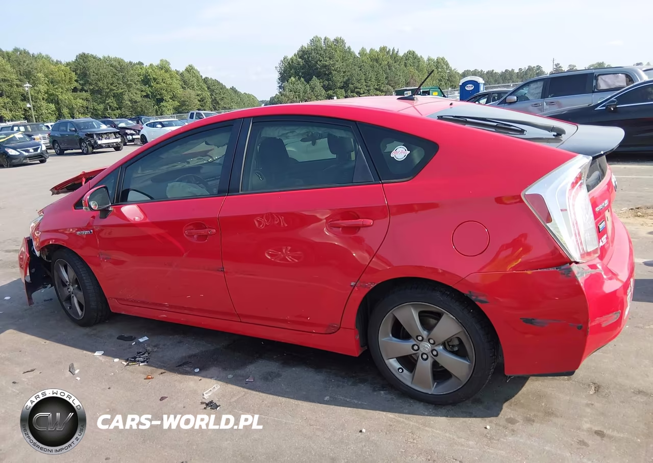 2015 Toyota Prius Persona Series Special Edition VIN:JTDKN3DU6F0406110 - 13