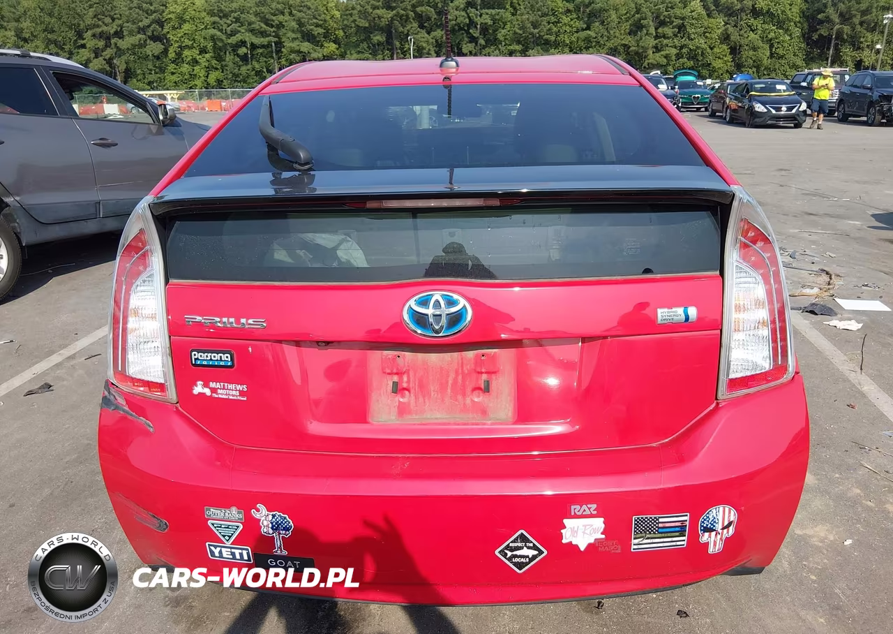 2015 Toyota Prius Persona Series Special Edition VIN:JTDKN3DU6F0406110 - 15