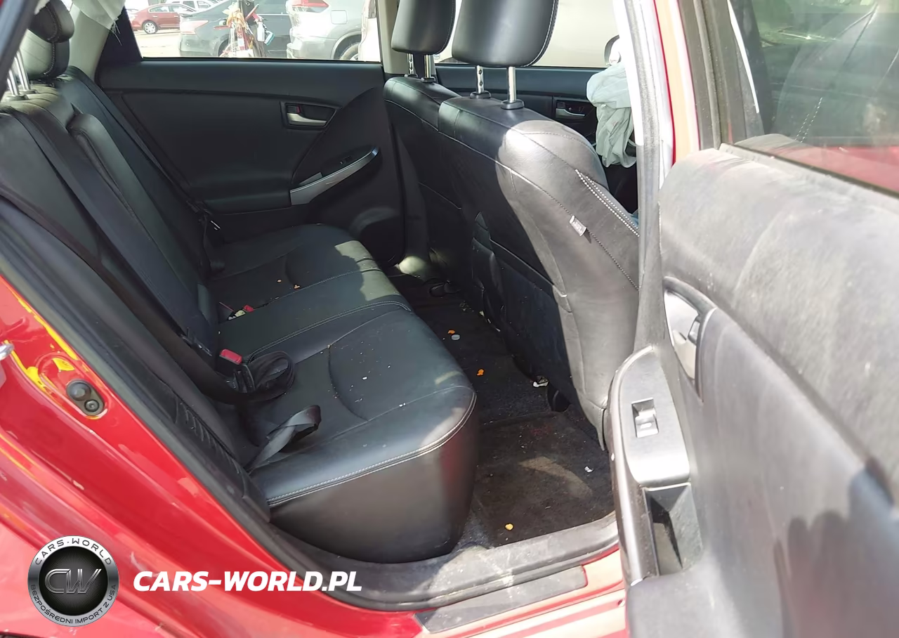 2015 Toyota Prius Persona Series Special Edition VIN:JTDKN3DU6F0406110 - 8