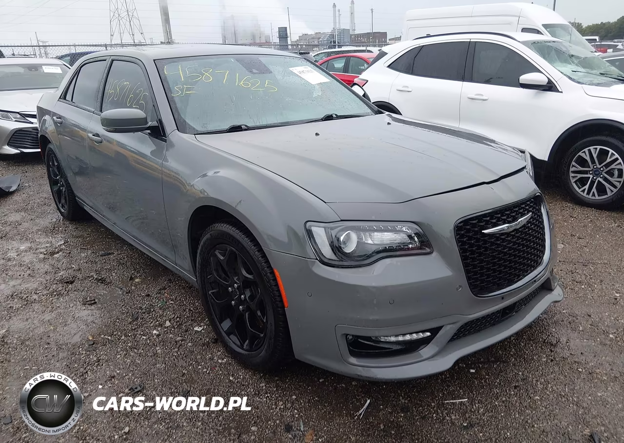 2018 Chrysler 300 VIN:2C3CCAGG6JH223142 - 1